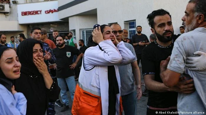 Explosão em hospital deixa centenas de mortos em Gaza