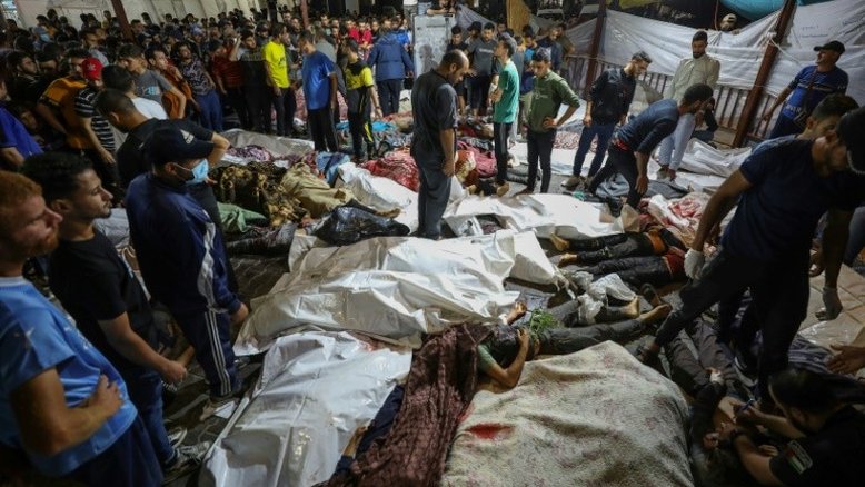 Bombardeio a hospital de Gaza gera indignação internacional