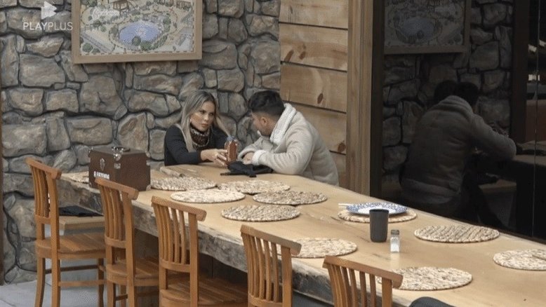 A Fazenda 15: Lucas diz que Rachel Sheherazade seria a campeã do reality