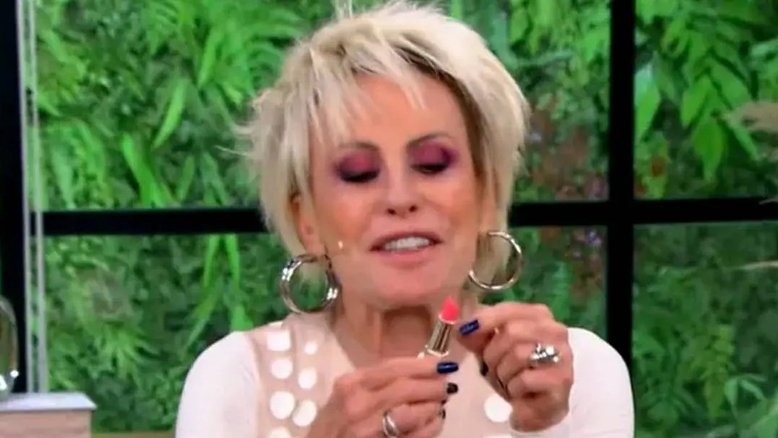 Ana Maria Braga revela uso de vibradores e mostra acessório em formato de batom