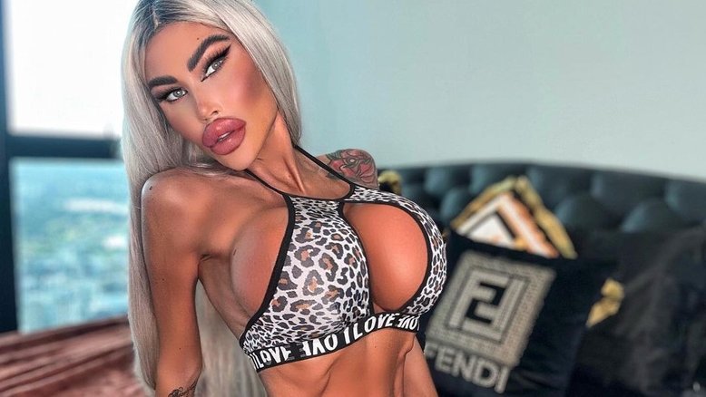 Tara Jayne é conhecida como 'Barbie Humana'