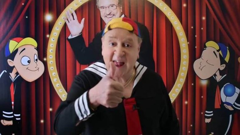 Ator de Quico, do Chaves, participa de campanha contra migração ilegal aos EUA