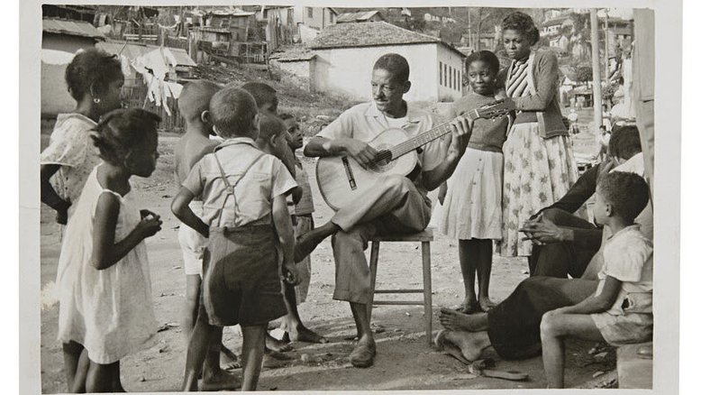Cartola em foto para o Diário da Noite, RJ, 1957. Autoria não identificada.