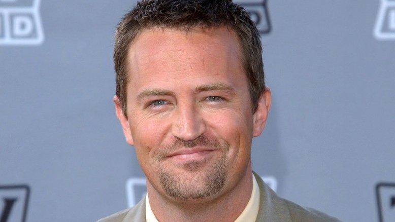 Matthew Perry é enterrado com presença de colegas de ‘Friends’, perto de onde série foi gravada