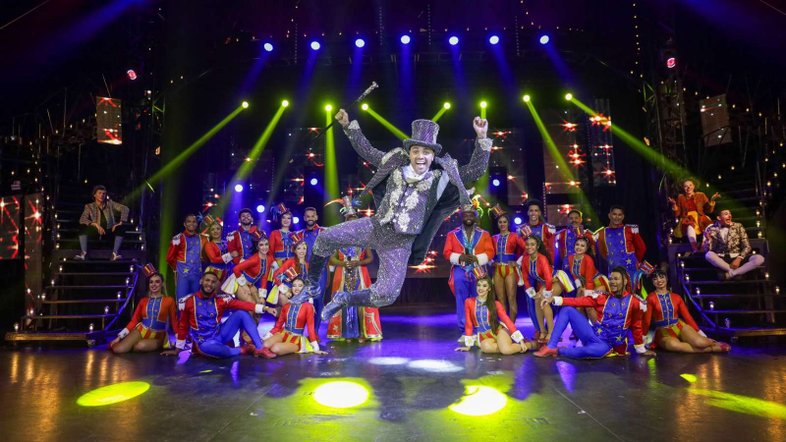 Humorista Tirullipa comanda o espetáculo Circo do Tiru