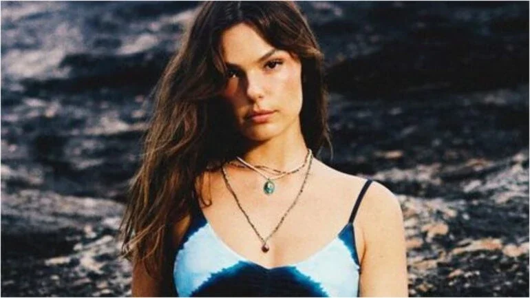 Isis Valverde aciona advogados após vazamento de nudes atribuídos a ela