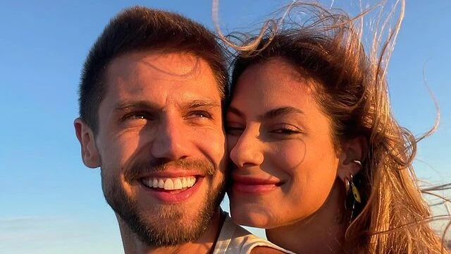 Mari Gonzalez e Jonas comentam suposto fim de noivado