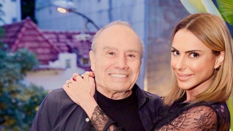 Casal está juntos desde 2009