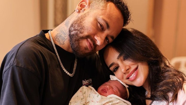 Após boatos de separação, Biancardi está na mansão de Neymar para comemorar mesversário da filha