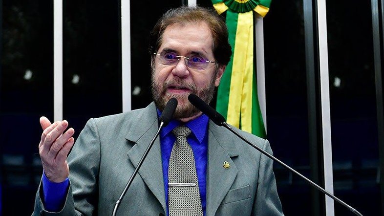 O senador Plínio Valério (PMDB-AM)