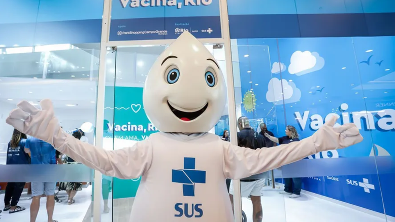 Saúde inaugura loja conceito de vacinação em shopping do Rio