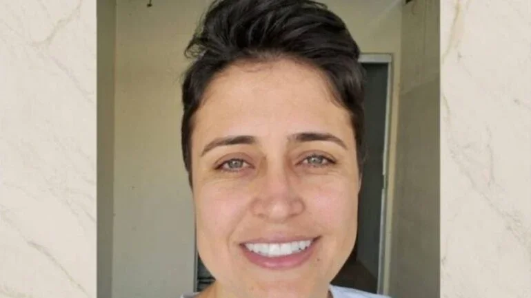 Motorista de aplicativo foi agredida com telhas e esfaqueada, afirma polícia