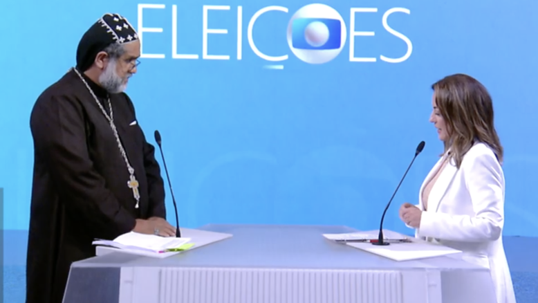 Soraya Thronicke e Padre Kelmon durante debate das eleições