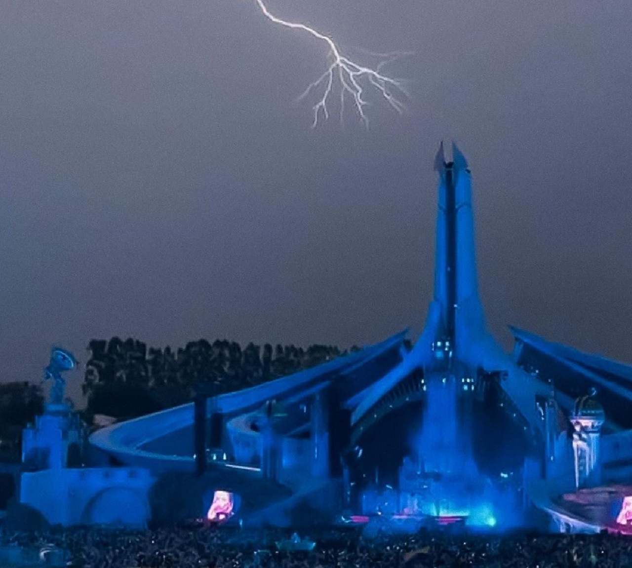 Tomorrowland Brasil 2023: shows desta sexta-feira são cancelados após chuva