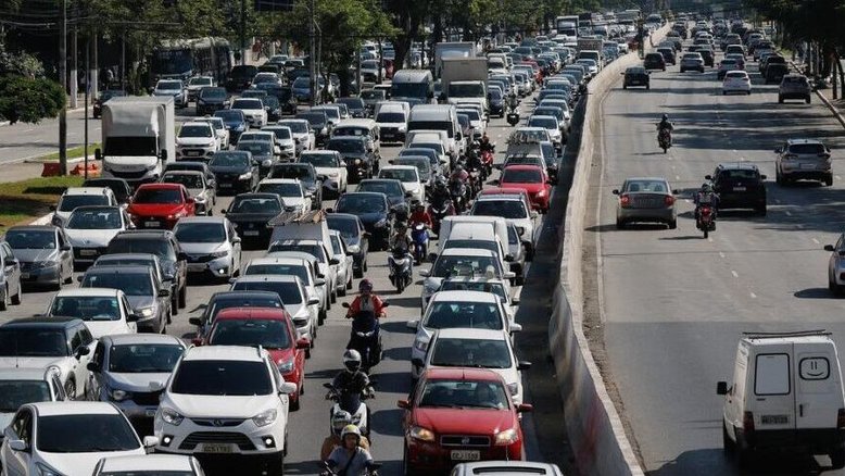 Rodovias de SP receberão mais de 5 milhões de carros no fim de ano e terão operações especiais