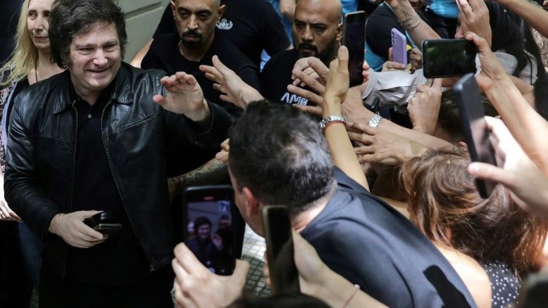 Extremista de direita Javier Milei se elege presidente da Argentina