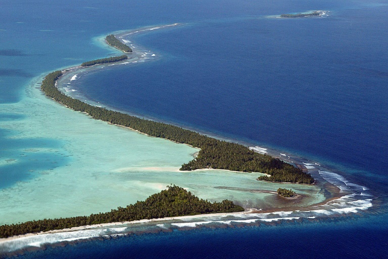 A costa do Atol de Funafuti, Tuvalu, em foto de fevereiro de 2004 - AFP