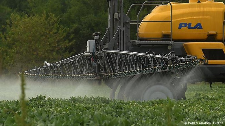 Senado aprova PL que facilita liberação de agrotóxicos