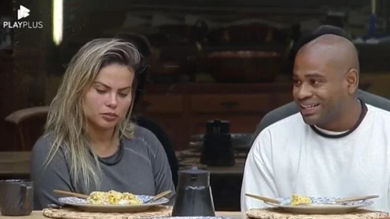 A Fazenda 15: Cezar Black diz que Márcia Fu pode ganhar o reality