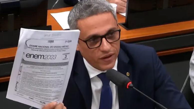 Bolsonarista diz que vai punir filha se ela tirar boa nota no Enem; veja vídeo