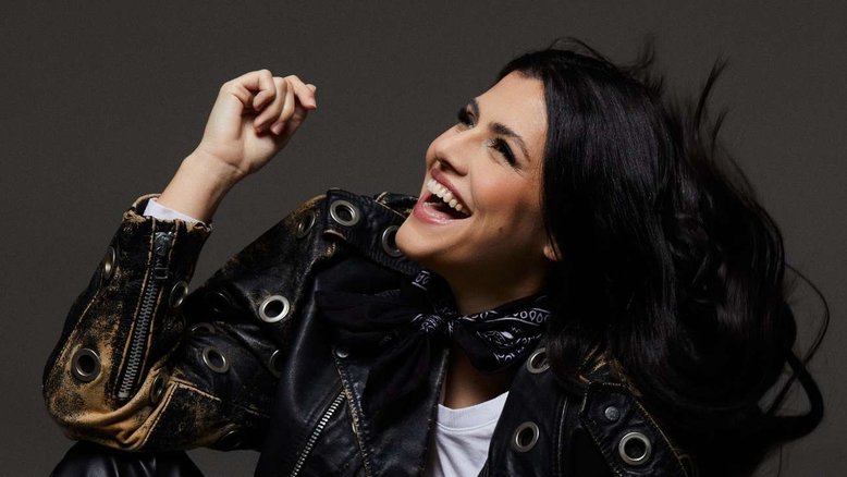 Cantora e compositora Nat Guareschi