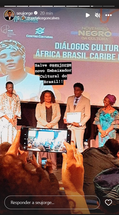 Seu Jorge recebe título de Embaixador da Cultura Brasileira dado pelo MinC 4 Seu Jorge recebe título de Embaixador da Cultura Brasileira dado pelo MinC
