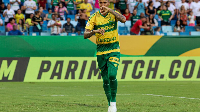 Cuiabá vence Fortaleza na Arena Pantanal