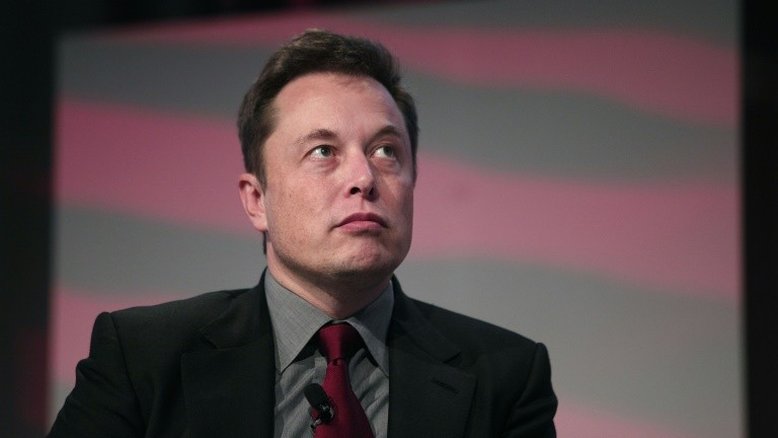 Entrevista inflamada: Elon Musk xinga anunciantes que deixaram o X