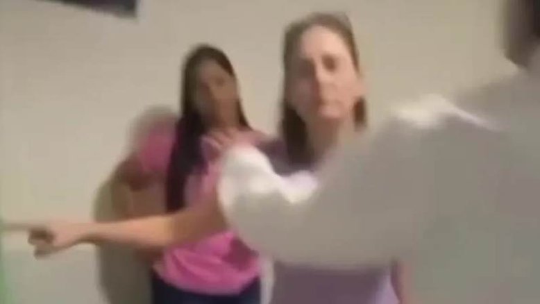 Vídeo: jovem é agredida por esposa de médico durante consulta ginecológica