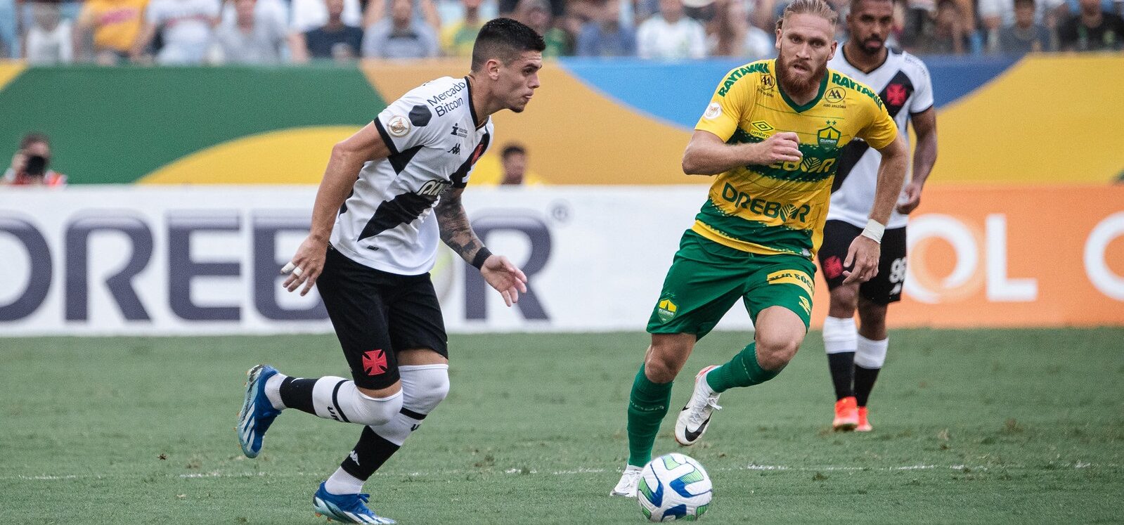 Vasco supera o Cuiabá, se reabilita e respira na luta contra o rebaixamento no Brasileirão
