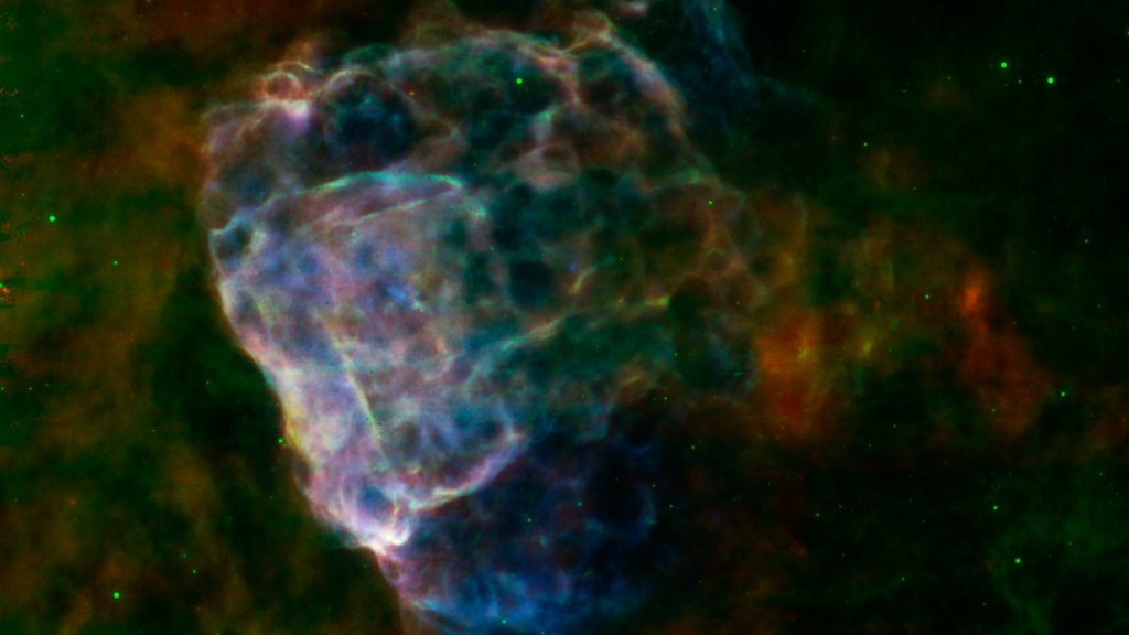 Os resultados destrutivos de uma poderosa explosão de supernova revelam-se numa delicada mistura de luz infravermelha e de raios X. A nuvem borbulhante é uma onda de choque irregular, gerada por uma supernova que teria sido vista na Terra há 3,7 mil anos. O próprio remanescente, chamado Puppis A, está a cerca de 7 mil anos-luz de distância, na direção da Constelação de Puppis (“A Popa”) e a onda de choque tem cerca de 10 anos-luz de diâmetro. As explosões de supernovas forjam elementos pesados ​​que fornecem a matéria-prima para a formação de futuras gerações de estrelas e planetas