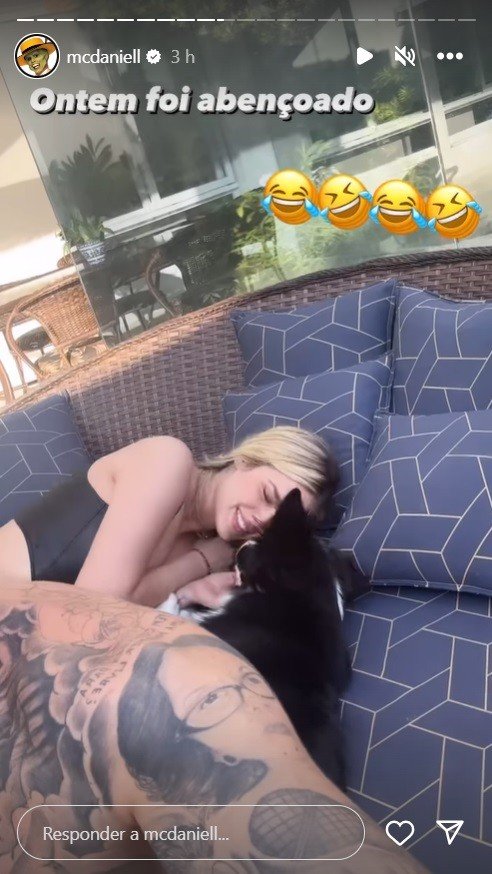 MC Daniel compartilha vídeo e mostra Yasmin Brunet na sua casa: 'Muito maneiro’ 3 MC Daniel compartilha vídeo e mostra Yasmin Brunet na sua casa: 'Muito maneiro’