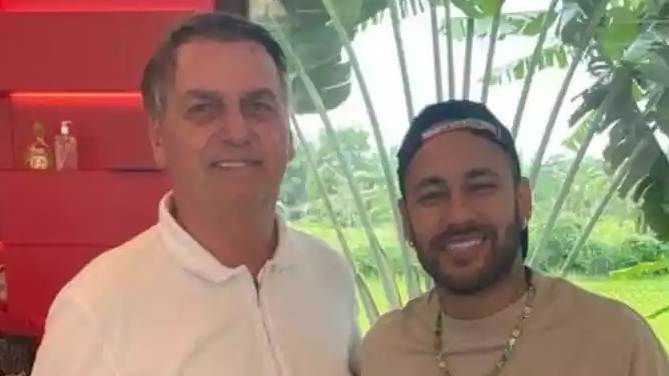Neymar recebe visita de Jair Bolsonaro em sua mansão no Rio de Janeiro