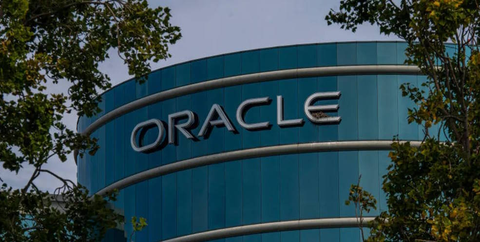 Oracle anuncia acordos com Google Cloud e OpenAI