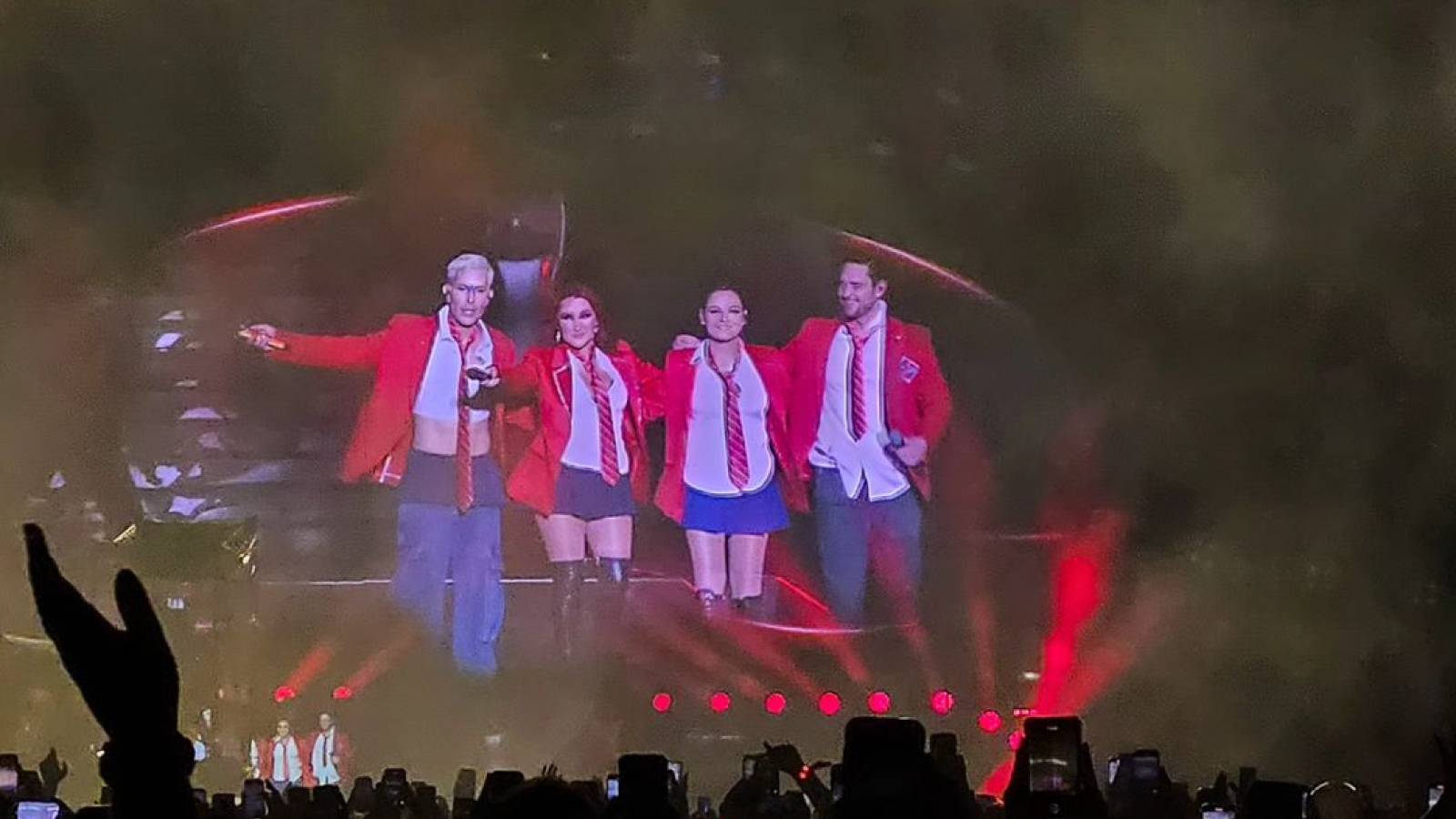 O grupo RBD se apresentou sem Anahí