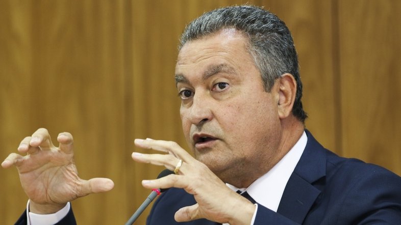 Jeito “pacato” de Rui Costa incomoda e gera saudade de Gilberto Carvalho