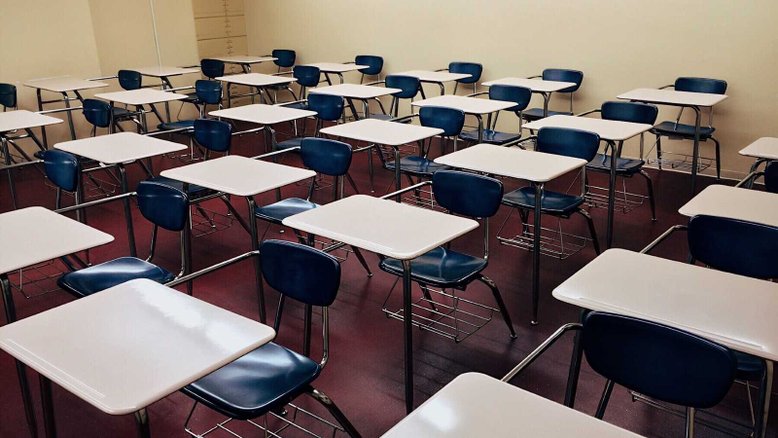 IBGE: 9 milhões de jovens não terminaram a escola; trabalho, desinteresse e gravidez são os principais motivos