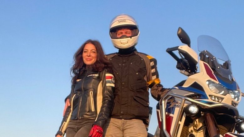 Marido de Ana Paula Padrão recebe alta após acidente e apresentadora faz desabafo: 'Vivemos uma montanha russa de emoções'