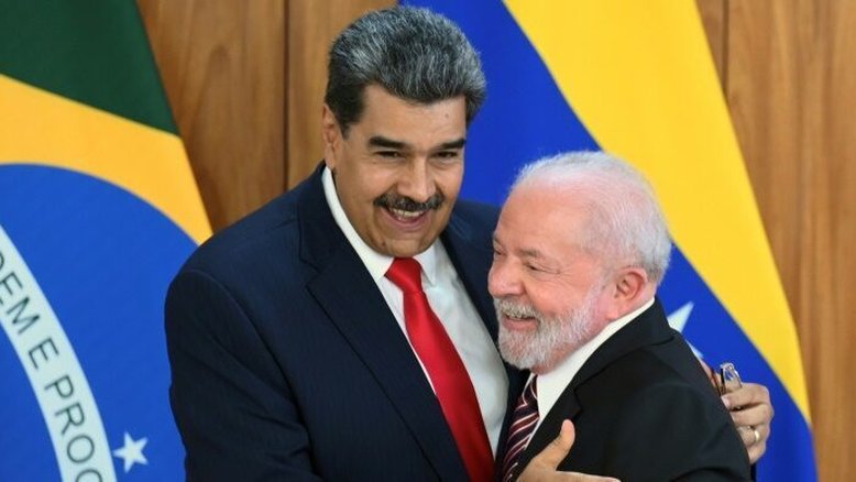 'Maduro é problema da Venezuela', diz Lula após tensão