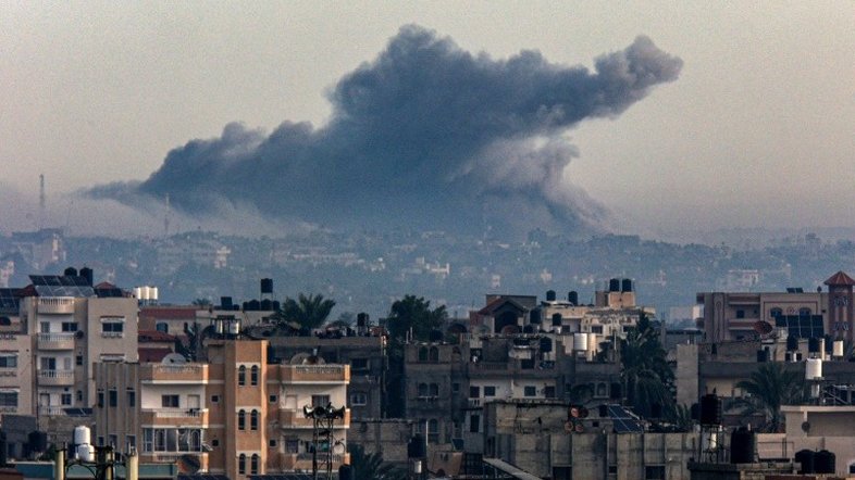 Gaza diz que número de mortos passa de 21 mil