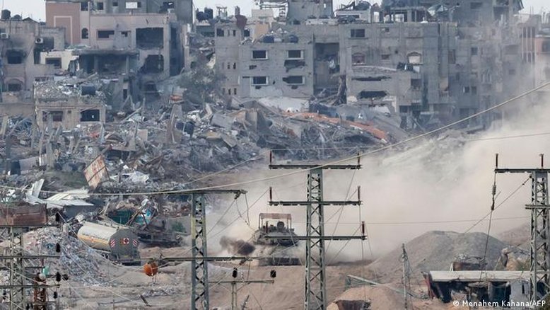 Ataque a campo de refugiados em Gaza deixa 70 mortos, diz Hamas