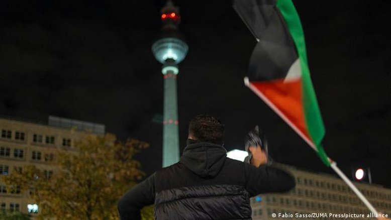 Polícia veta ato pró-Palestina no Ano Novo em Berlim