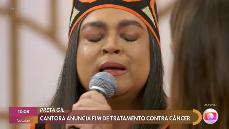 Curada do câncer no intestino, Preta Gil chora ao relembrar apoio dos amigos: 'Estava sofrendo muito'