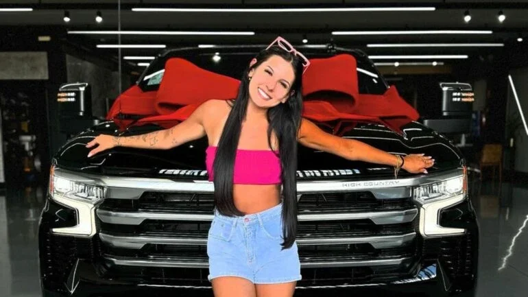 Ana Castela