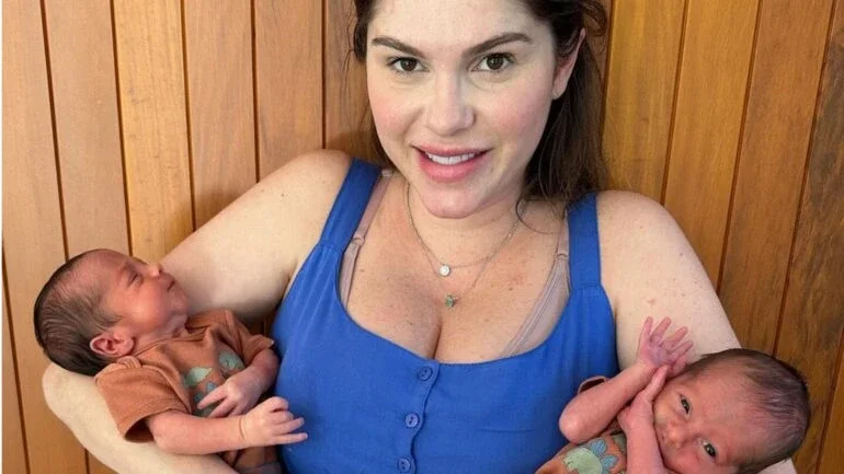 Bárbara Evans e os gêmeos Álvaro e Antônio
