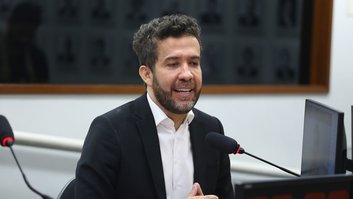 Deputado federal André Janones