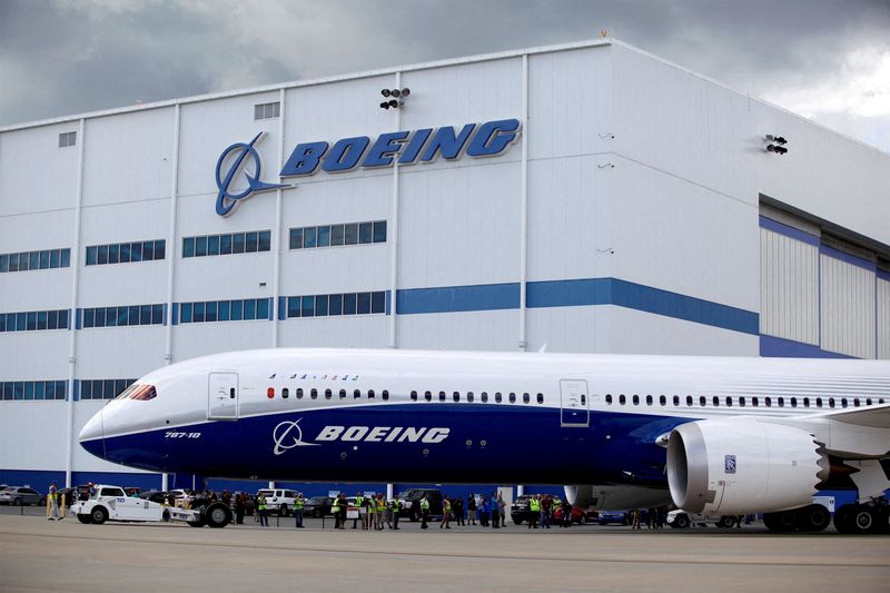 Quase metade da Geração Z tem medo de voar após questões de segurança da Boeing