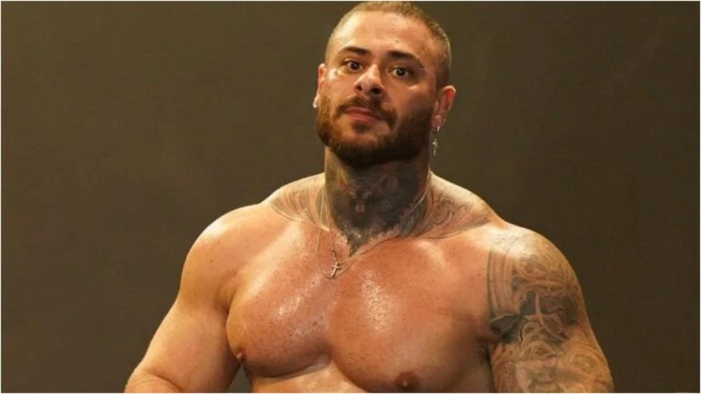Leo Stronda conta ter dependência de esteroides e revela abstinência sexual após se converter