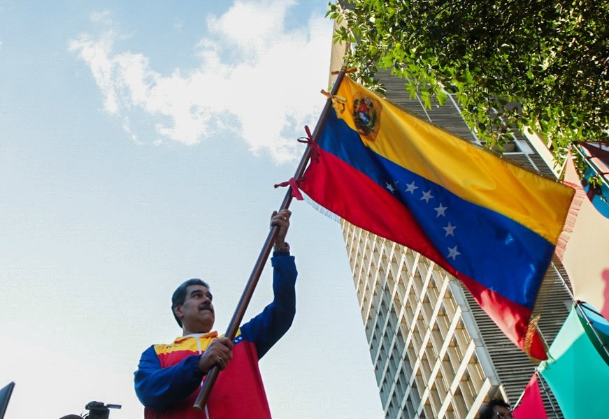 Maduro assina decretos para anexar território da Guiana