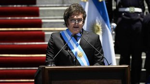Argentina anuncia medidas econômicas e FMI prevê melhora das finanças públicas